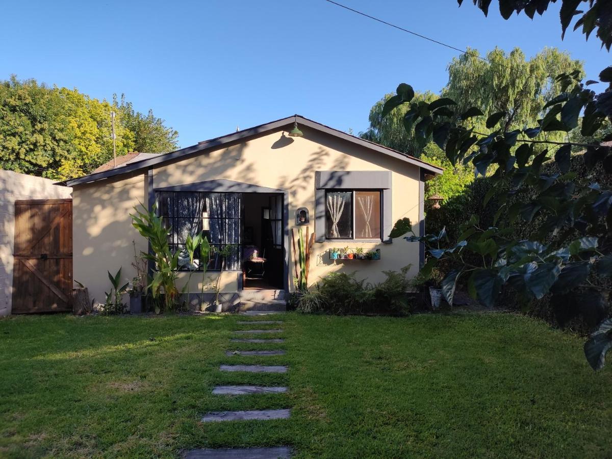 Casita Casa Con Parque, Estacionamiento Y Pileta En Tigreヴィラ エクステリア 写真