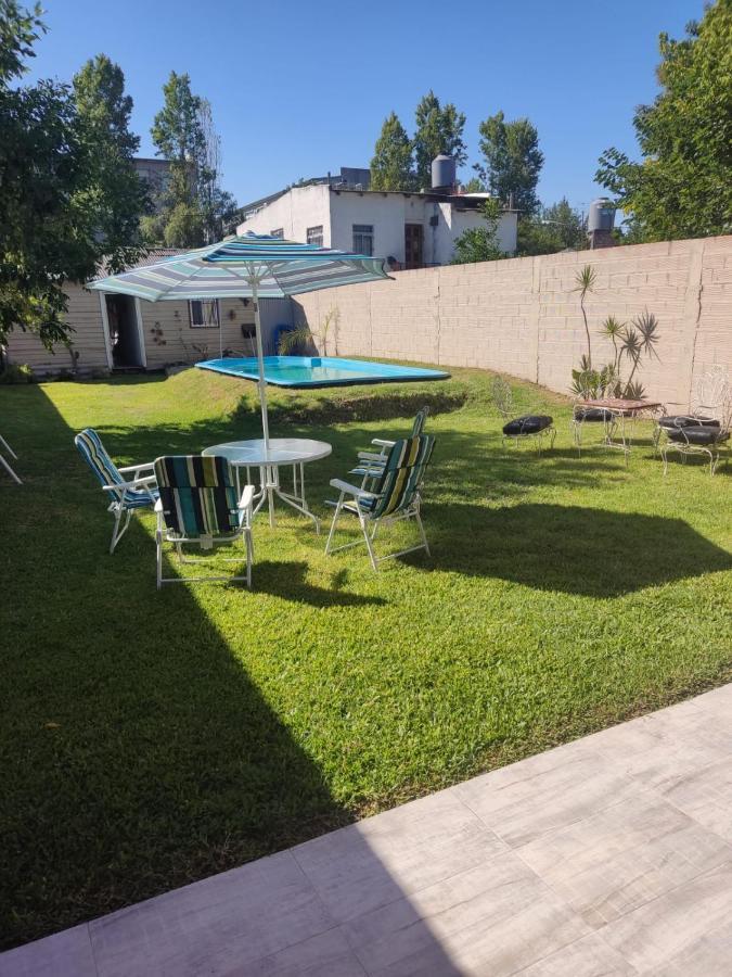 Casita Casa Con Parque, Estacionamiento Y Pileta En Tigreヴィラ エクステリア 写真